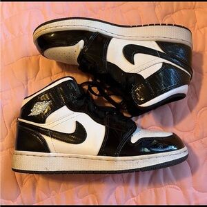 Nike Air Jordan’s 1 mids